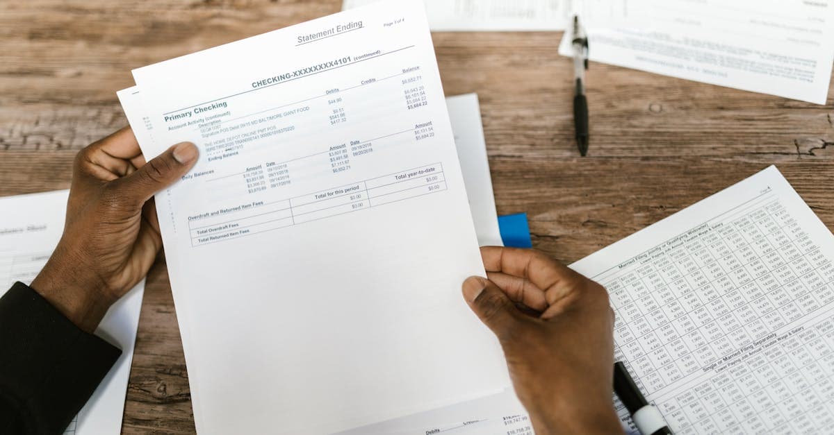 Cover Image for Life Insurance Policy Loans vs Bank Loans: Which Is the Better Option?